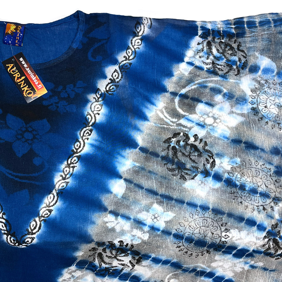 Meeran merenrannalla unelmointi – Kaftaani