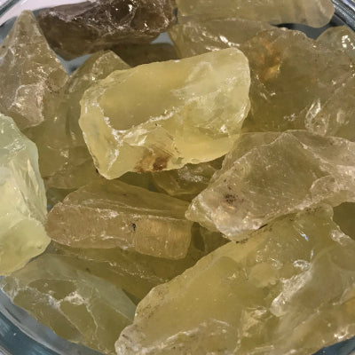 Sitruunakvartsi, raakakivi