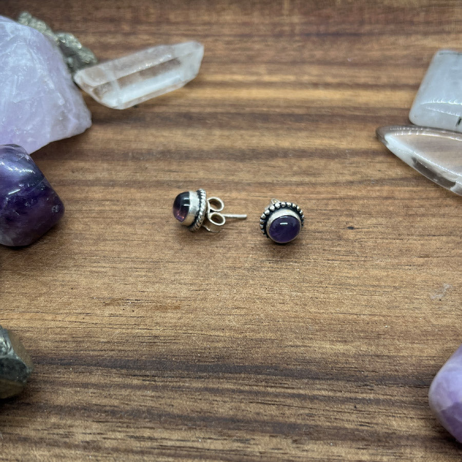 Indra's Gems – Energiakivikorvakorut