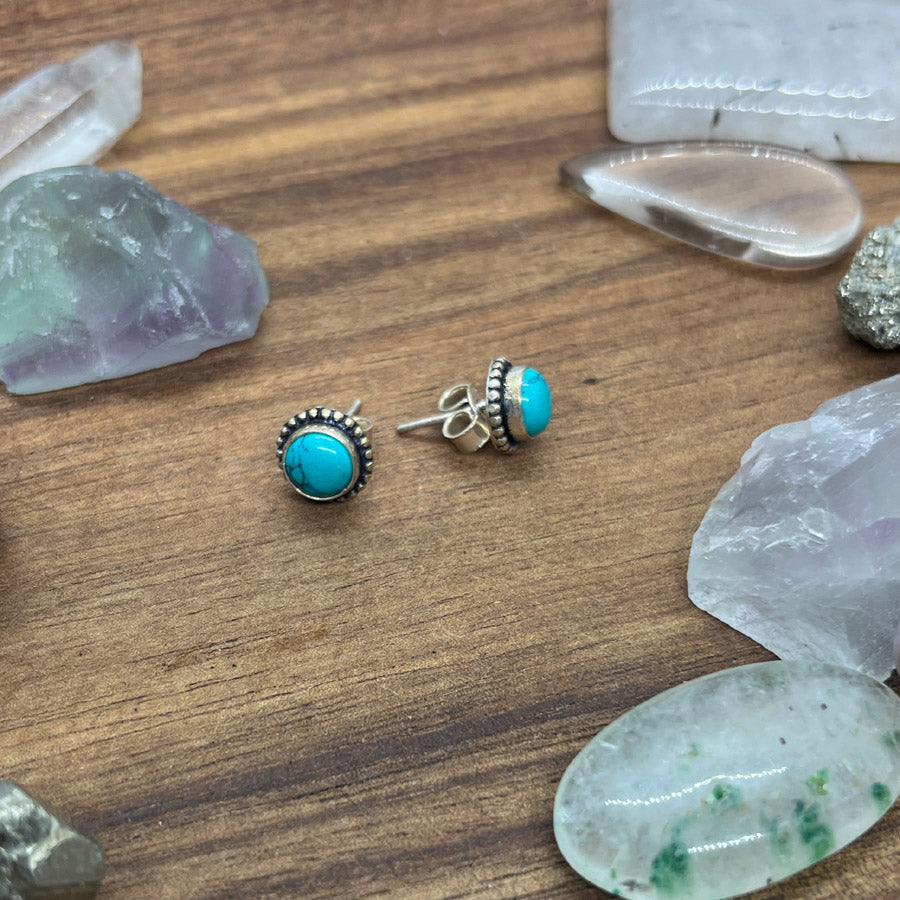 Indra's Gems – Energiakivikorvakorut