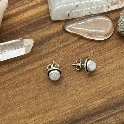 Indra's Gems – Energiakivikorvakorut