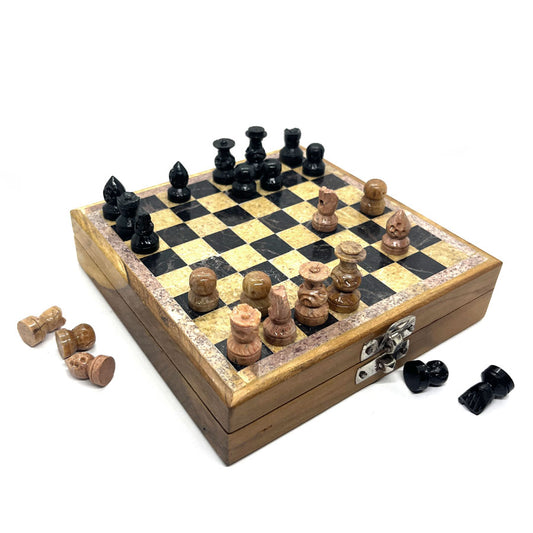 Kivishakki Pelisetti