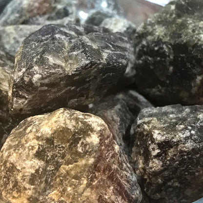 Musta Turmaliini, raakakivi