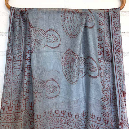 Valaistunut opettaja Huivi