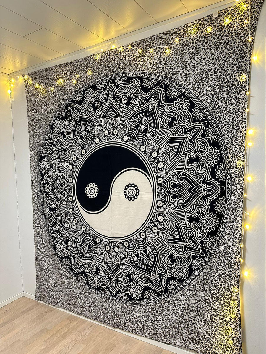 Yin Yang Mandala, Seinäkangas