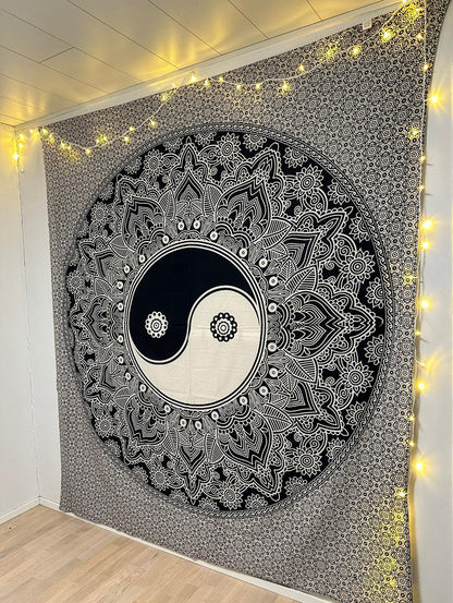 Yin Yang Mandala, Seinäkangas