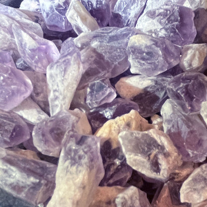 Ametisti, kristalli, erilaisia