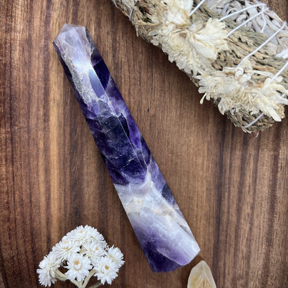 Hiottu Ametistikärki