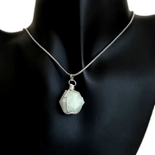 Aura Aventuriini Riipus