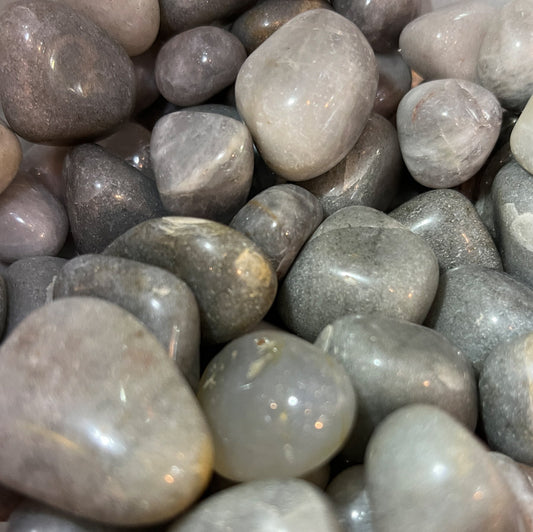 Harmaa Akaatti, energiakivi