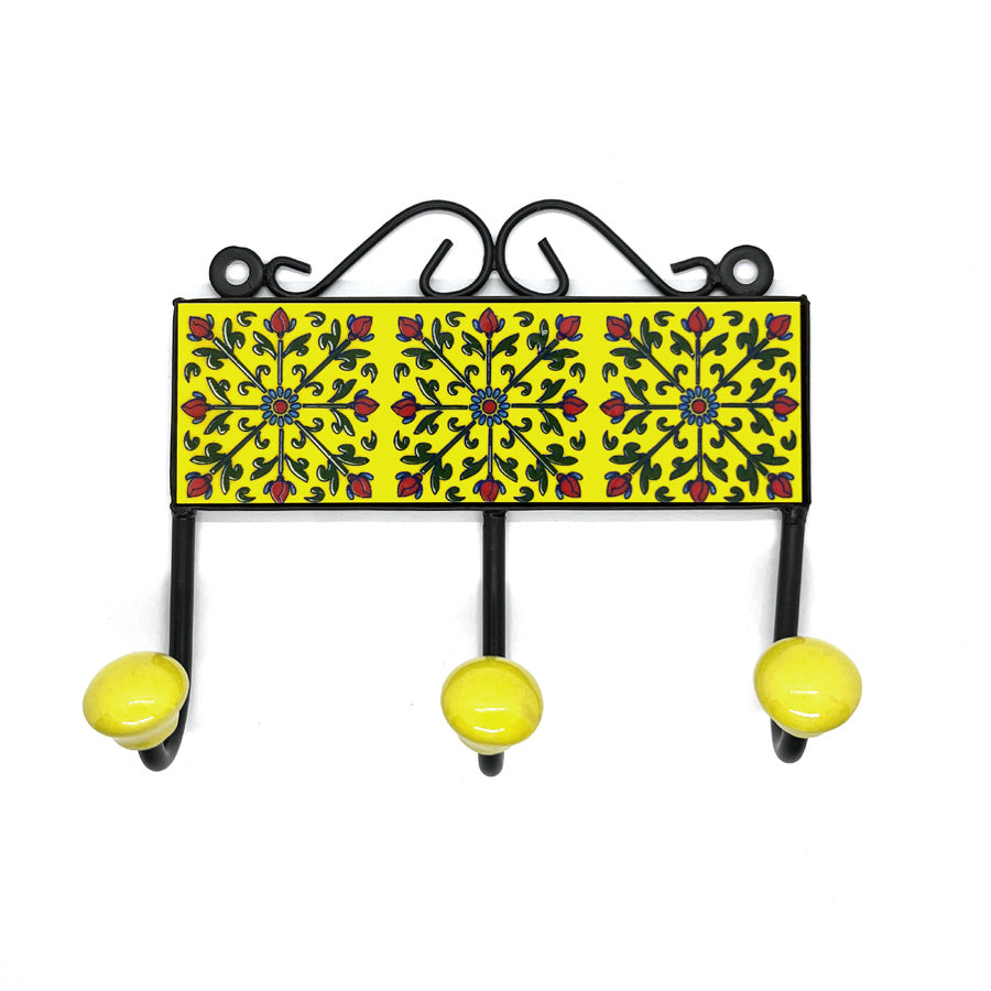 Keraaminen naulakko 3 nuppia