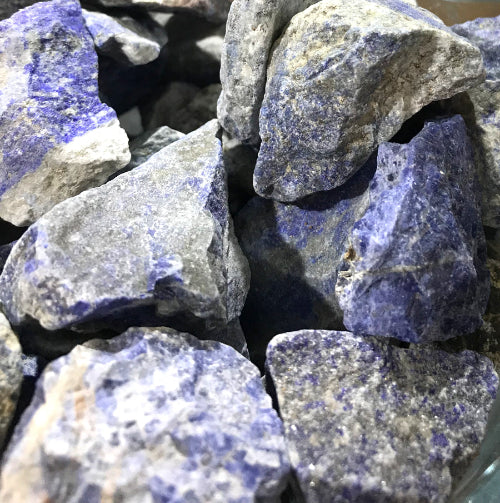 Lapis Lazuli (-Kalsiitti), raakakivi