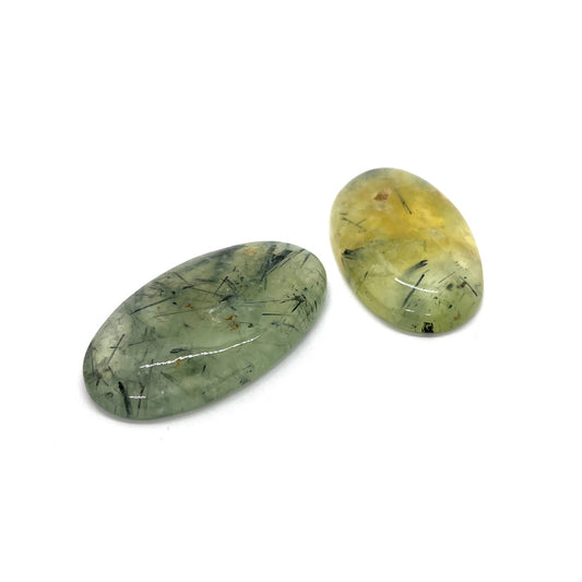 Prehniitti Turmaliinilla, Hiottu kristalli