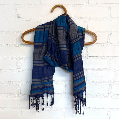 Huivi Wrinkled Wawe, Useita värejä