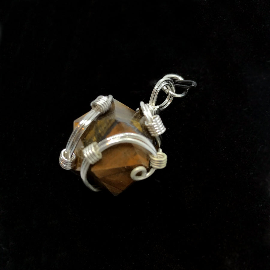 Tiikerin Voima Riipus